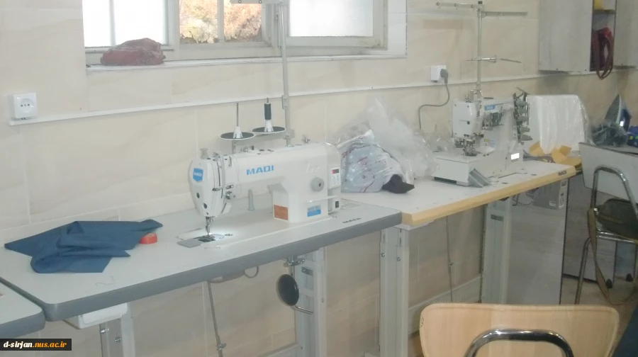 تصاویری از فعالیتهای دانشجویان رشته طراحی دوخت در کارگاه خیاطی 12