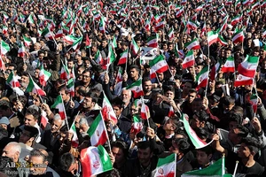 استقبال باشکوه مردم سیرجان از رییس جمهوری در آغاز دهه فجر 13